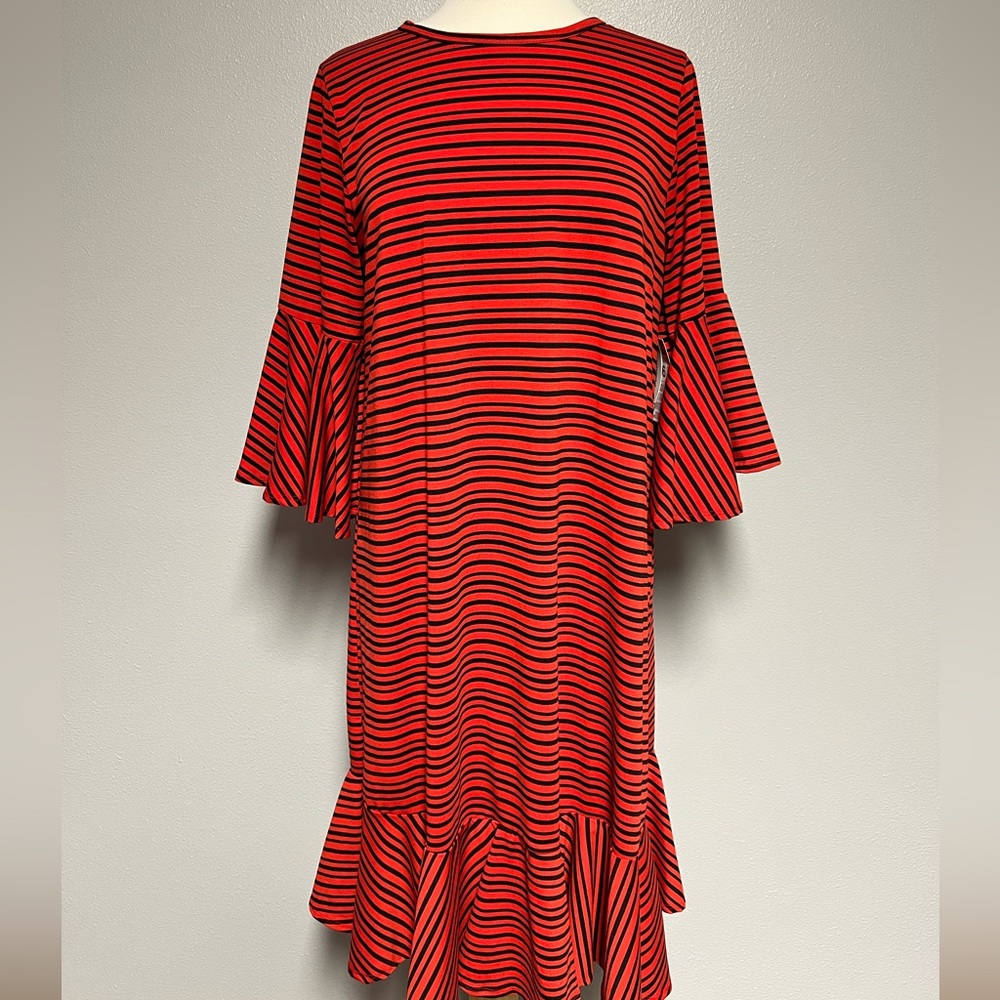 LuLaRoe “Maurine” swing dress